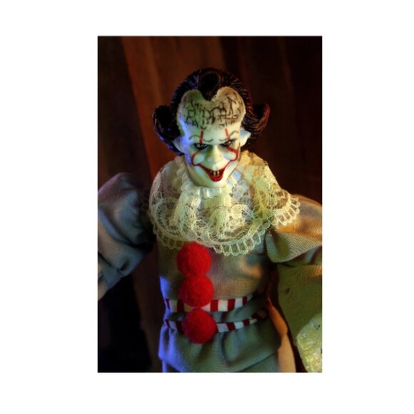 Mego Collectible Pennywise 2000 Vinyl Figure, 8" - Picture 6 of 6